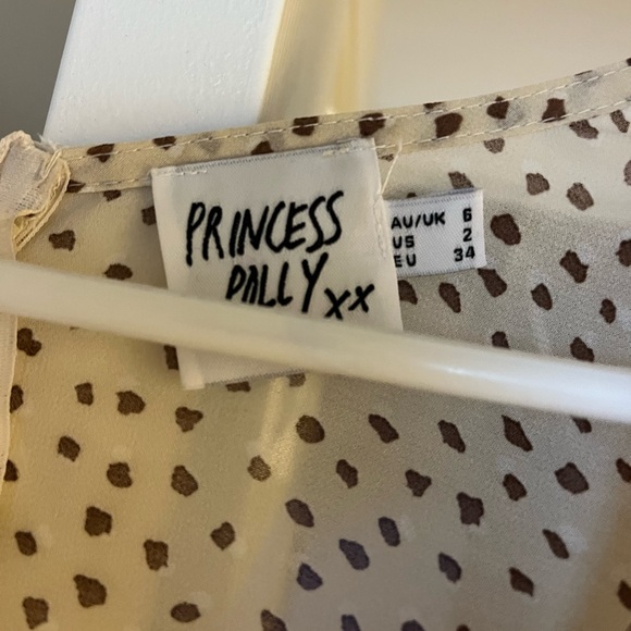 princess polly beige romper - Picture 2 of 3